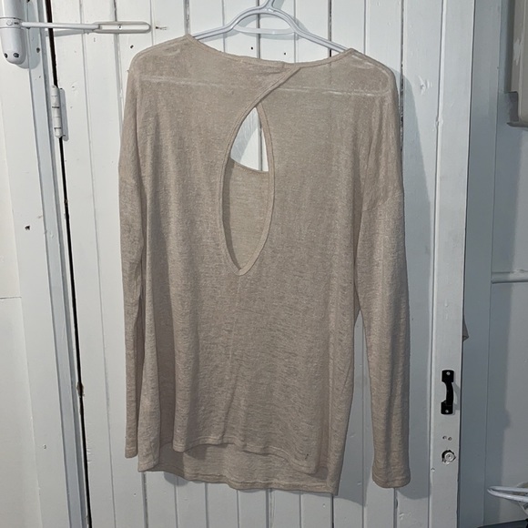 Forever 21 Open Back Sweater - Picture 2 of 2